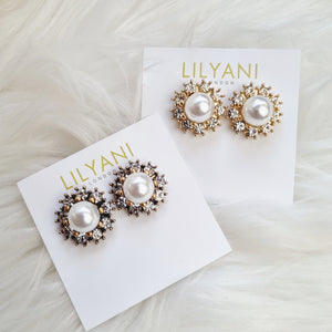 DAISY Gold Statement Studs