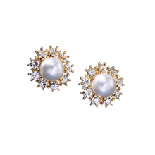 Load image into Gallery viewer, DAISY Gold Statement Studs
