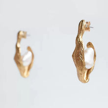 Load image into Gallery viewer, NINA Statement Earrings
