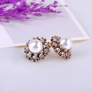 DAISY Statement Studs - LILYANI LONDON - Earrings